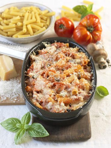 Gratin de macaronis au jambon blanc, légumes et parmesan Gratin de macaronis au jambon blanc, légumes et parmesan