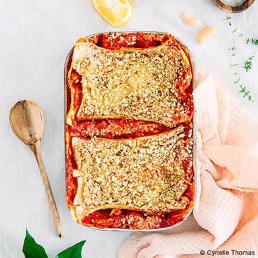 Lasagnes à la tomate et au parmesan végétal Lasagnes à la tomate et au parmesan végétal